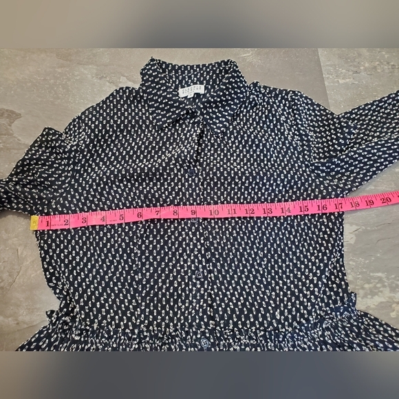 Claudie Pierlot Paris "Ruffled Shirt Dress". Textured. Navy Blue & White. 4 US. - Picture 4 of 15